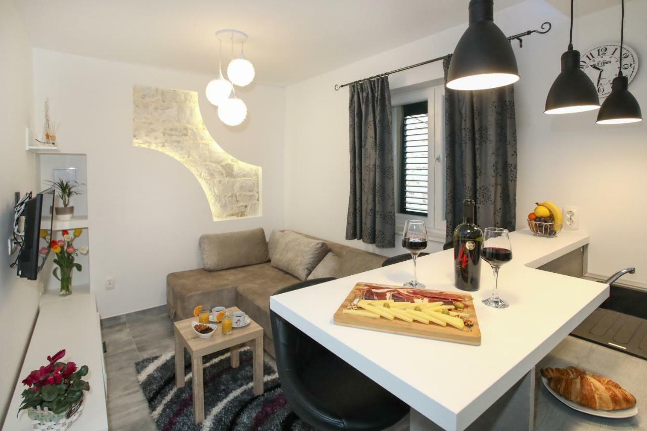 Apartment Luigi สปลิท ภายนอก รูปภาพ