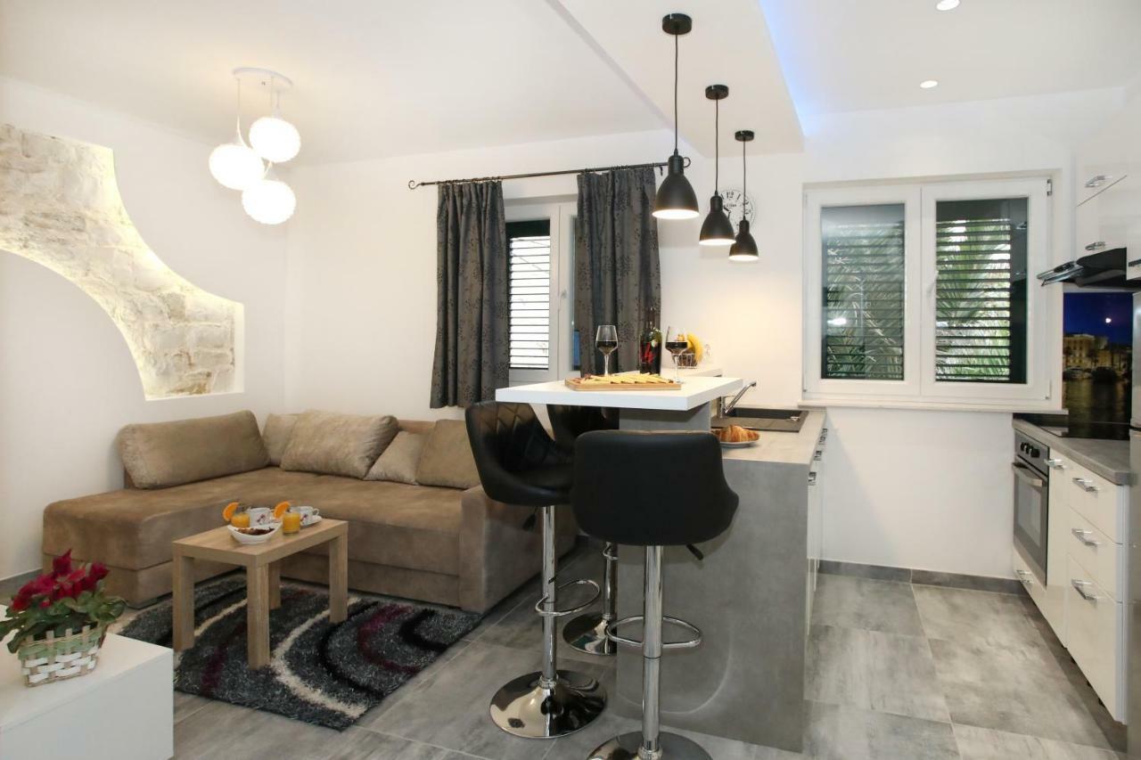 Apartment Luigi สปลิท ภายนอก รูปภาพ