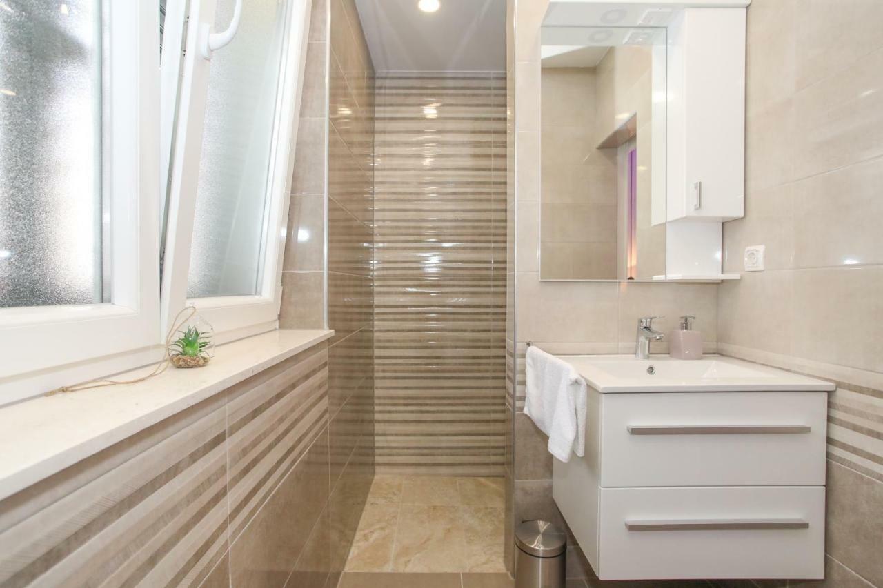 Apartment Luigi สปลิท ภายนอก รูปภาพ